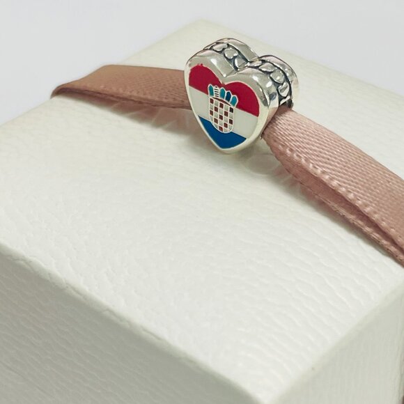 Pandora Croatia Croatian Flag heart Bead Charm Pendant - Picture 1 of 4